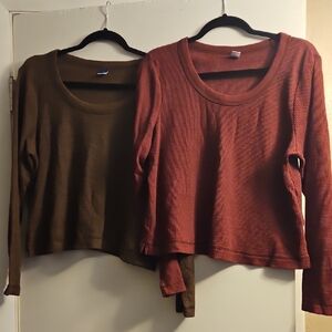 Old Navy Bundle Of 2 Waffle Thermal Long Sleeve Cropped Tops Burgundy Red Brown